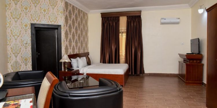 Alcove Family Suite