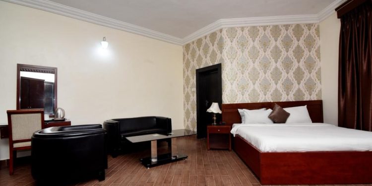 Alcove Suite